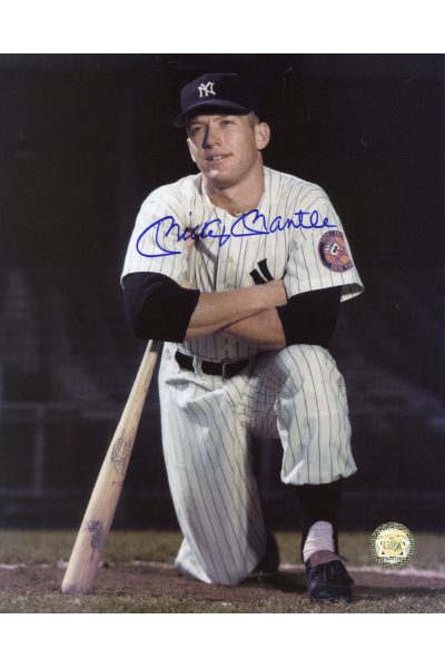 Mickey Mantle Signed 8x10 Photo Autographed Kneeling on Deck 1953