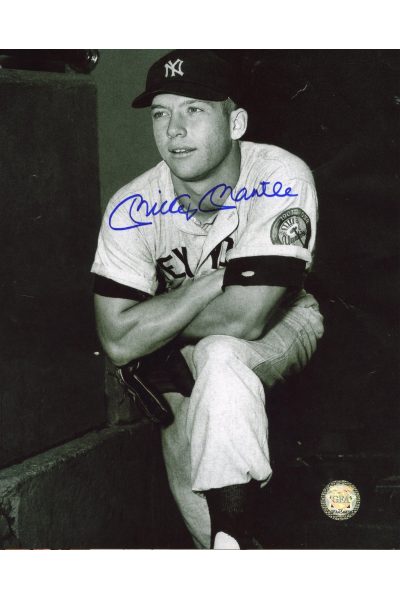 Mickey Mantle Signed 8x10 Photo Autographed Foot on Dugout Steps