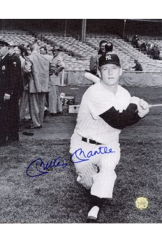 Mickey Mantle Signed 8x10 Photo Autographed Posed swingng with reporters