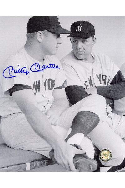 Mickey Mantle Signed 8x10 Photo Autographed in Dugout