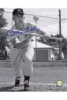 Mickey Mantle Signed 8x10 Photo Autographed Bunting B&W