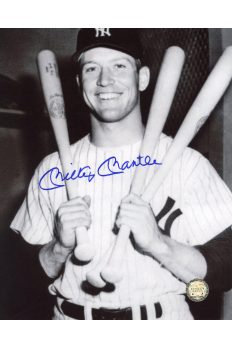 Mickey Mantle Signed 8x10 Photo Autographed Bats on Shoulder